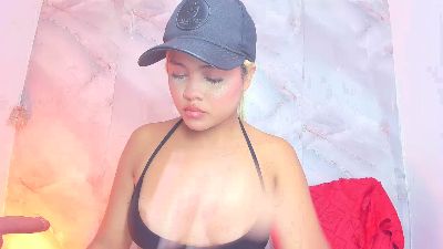 sofiacastillo01 live cam on Cam4