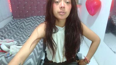 sofiacumgirl live cam on Cam4