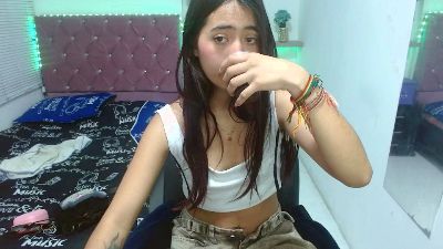 sofiacumgirl live cam on Cam4