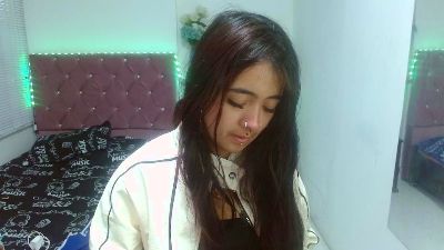 sofiacumgirl live cam on Cam4