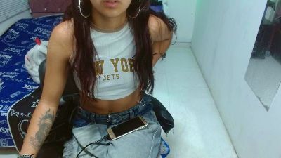 sofiacumgirl live cam on Cam4