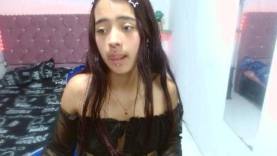 sofiacumgirl live cam on Cam4