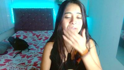 sofiacumgirl live cam on Cam4