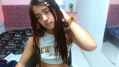 sofiacumgirl live cam on Cam4