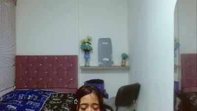 sofiacumgirl live cam on Cam4