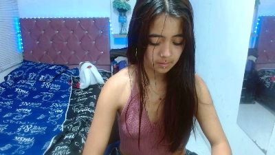 sofiacumgirl live cam on Cam4