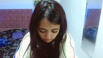 sofiacumgirl live cam on Cam4
