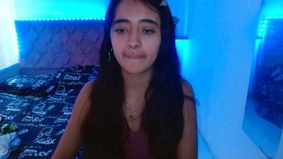sofiacumgirl live cam on Cam4