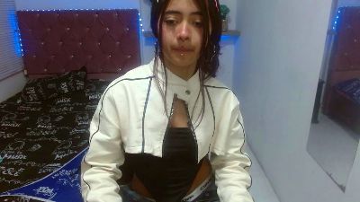 sofiacumgirl live cam on Cam4