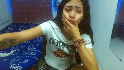 sofiacumgirl live cam on Cam4