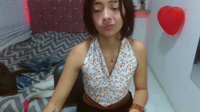 sofiacumgirl live cam on Cam4