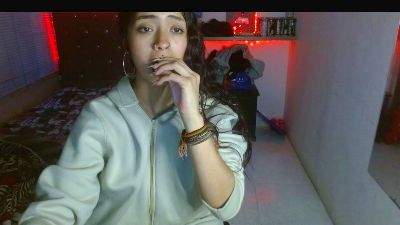 sofiacumgirl live cam on Cam4