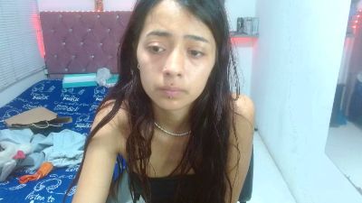 sofiacumgirl live cam on Cam4