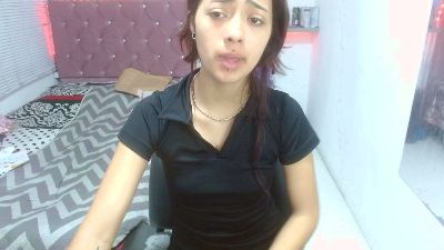 sofiacumgirl live cam on Cam4