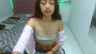 sofiacumgirl live cam on Cam4