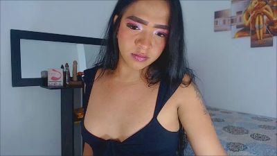 sofiaxdollxxx live cam on Cam4