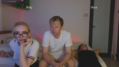 sofy_and_mike live cam on Cam4