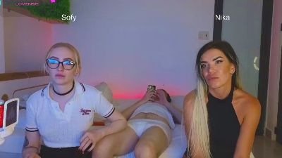 sofy_and_mike live cam on Cam4