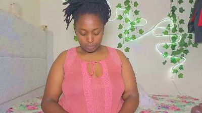 sollybunny live cam on Cam4