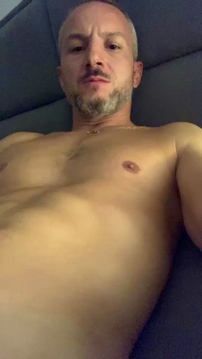 solo351 live cam on Cam4
