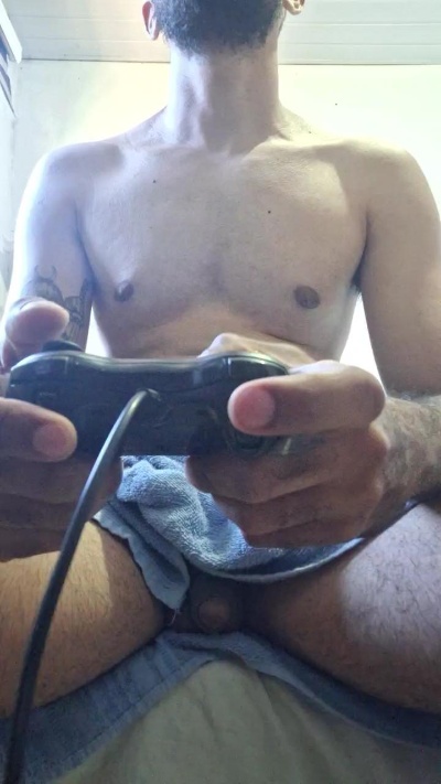 solteiro72 live cam on Cam4