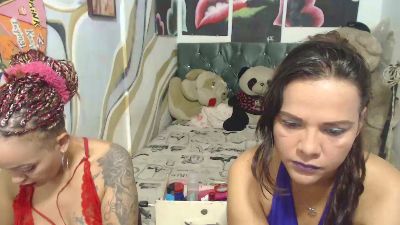 solyluna20222 live cam on Cam4