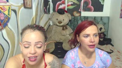 solyluna20222 live cam on Cam4