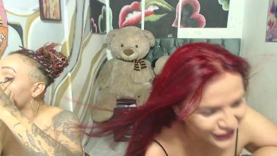 solyluna20222 live cam on Cam4