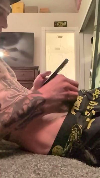 somesmokerocks live cam on Cam4