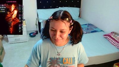 soniaplayboobs live cam on Cam4