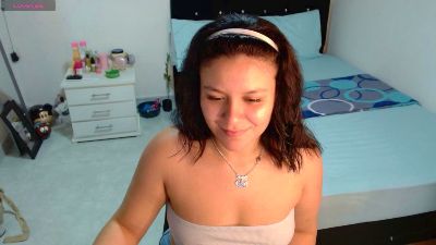 soniaplayboobs live cam on Cam4