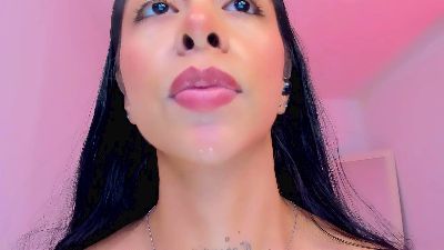 sophierooy2 live cam on Cam4