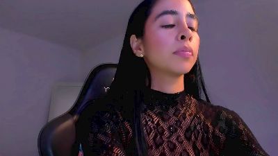 sophierooy2 live cam on Cam4