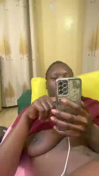 sosochille live cam on Cam4