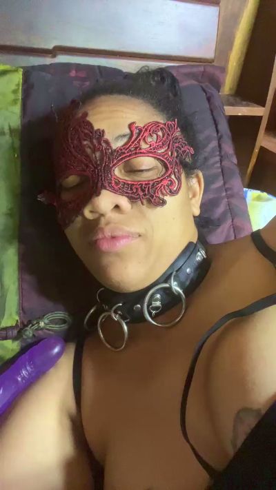 soumise live cam on Cam4