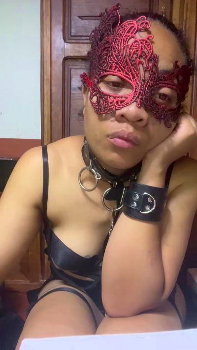 soumise live cam on Cam4