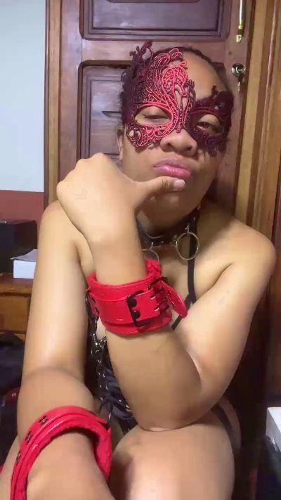 soumise live cam on Cam4
