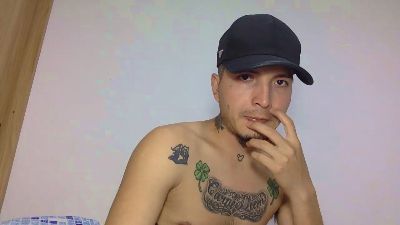 soyel_firma live cam on Cam4