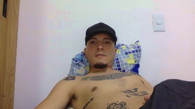 soyel_firma live cam on Cam4