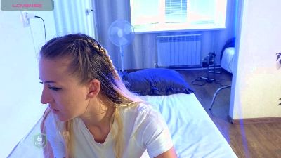 space_danger live cam on Cam4