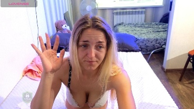 space_danger live cam on Cam4