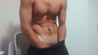 spanish_stud live cam on Cam4