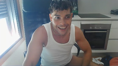spanishcouple2 live cam on Cam4