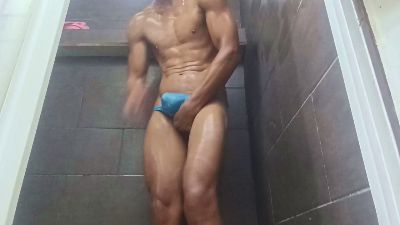 spoiled28 live cam on Cam4