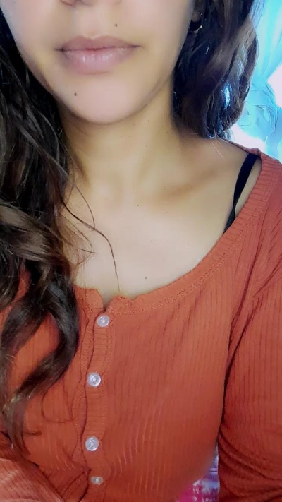 ssalazzarys37g1 live cam on Cam4