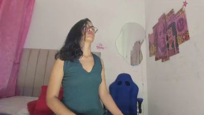 stacyfoxx_ live cam on Cam4