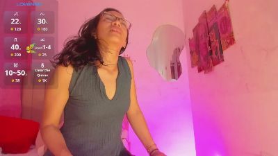 stacyfoxx_ live cam on Cam4