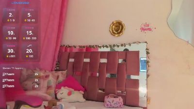 stacyfoxx_ live cam on Cam4