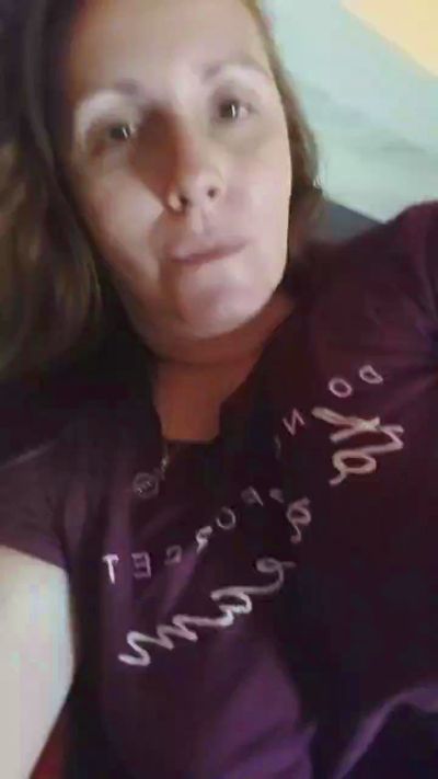 stefany49 live cam on Cam4