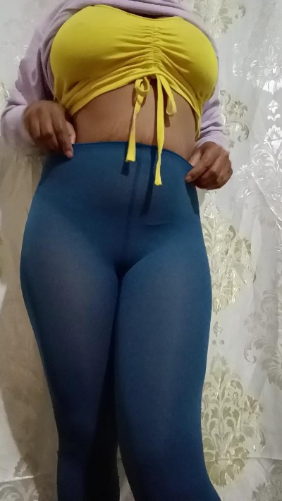 steffie_pussy live cam on Cam4